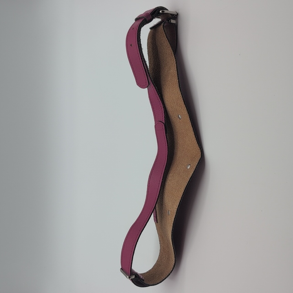 Vintage 80s Stylish Magenta Pink Leather Belt With Silver Toned Accents - Picture 2 of 5